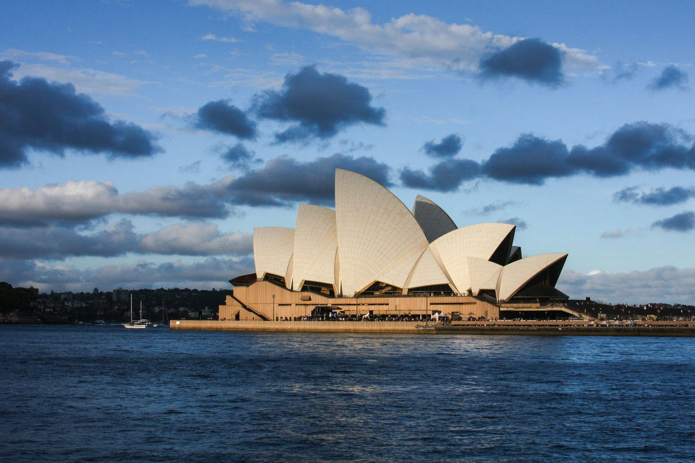 SignaturePhoto one-day photography tour includes shooting around Sydney Harbour