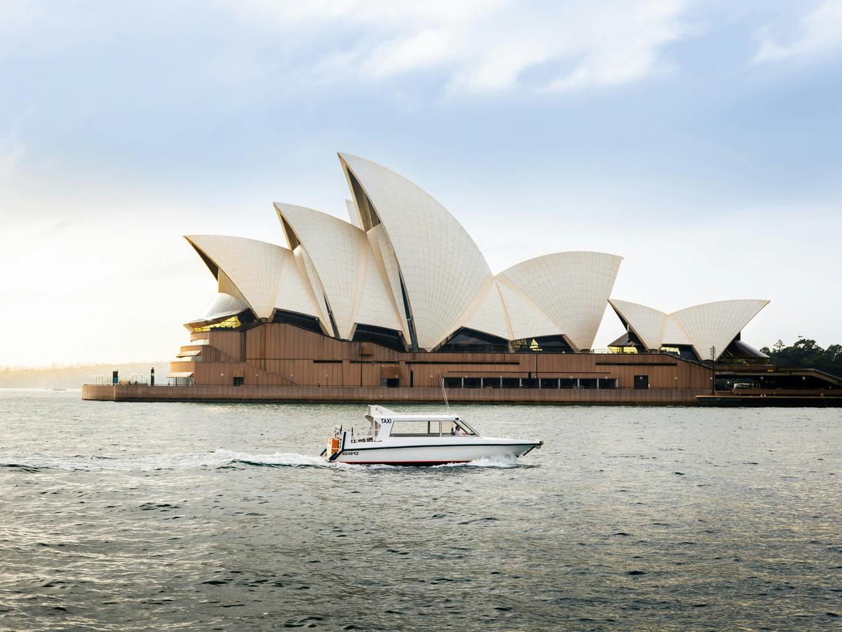 White water taxi and the Sydney Opera House.