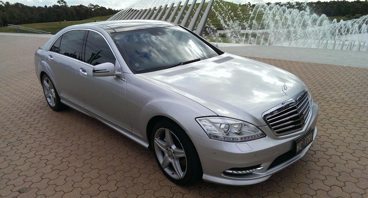 Mercedes Benz V221 - S Class S350 LWB Panoramic SunRoom and TV