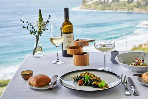 Jonah's, Whale BEach