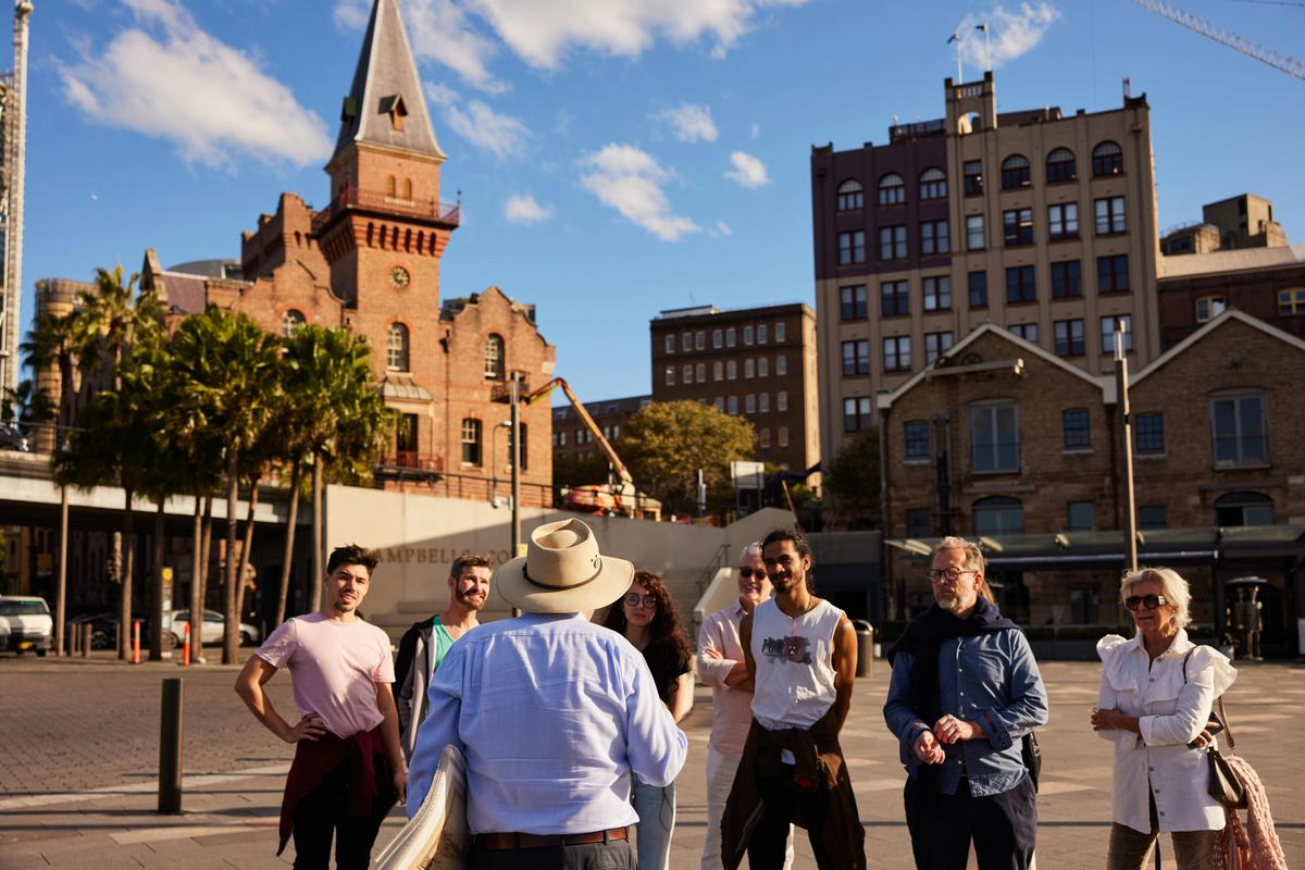Private Groups and Exclusive Guided Walking Tours of The Rocks