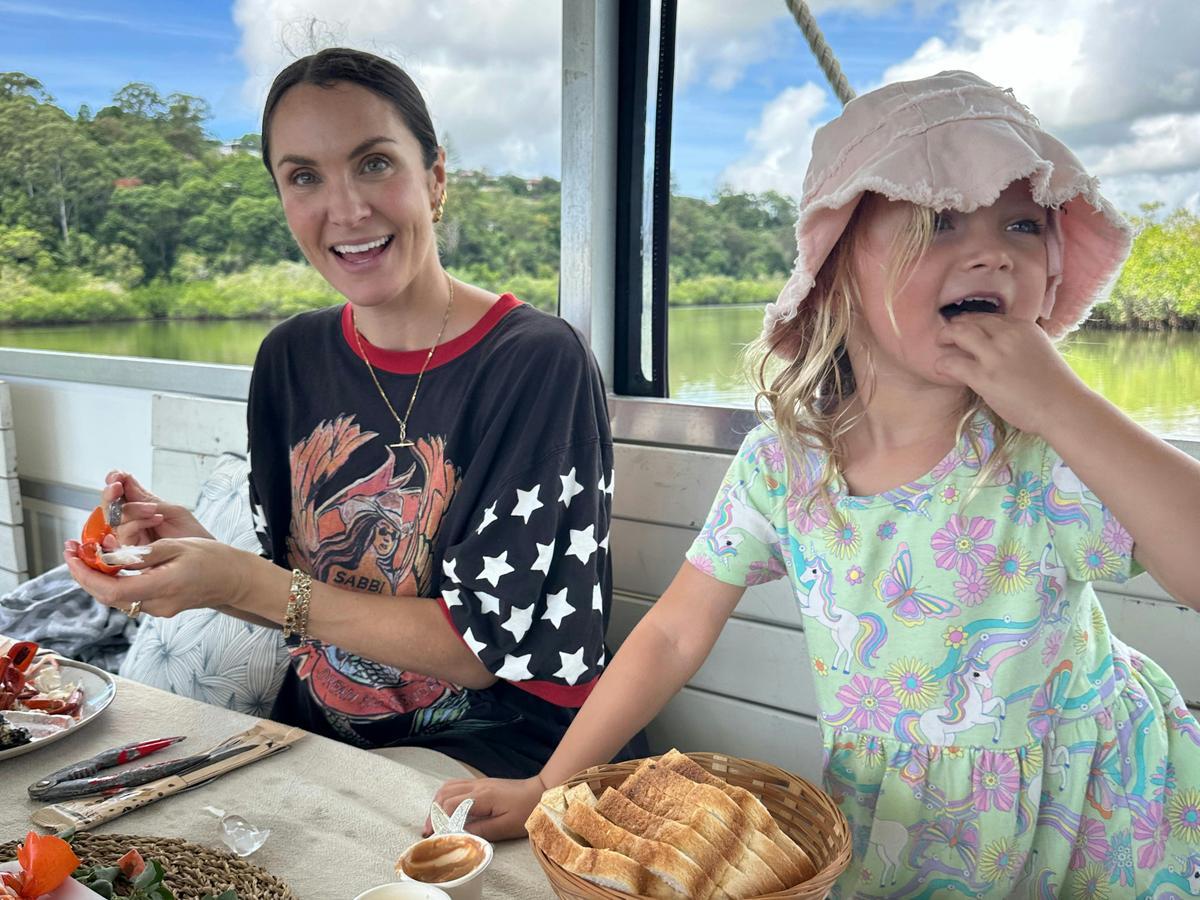 Guests enjoying lunch featuring fresh mud crab