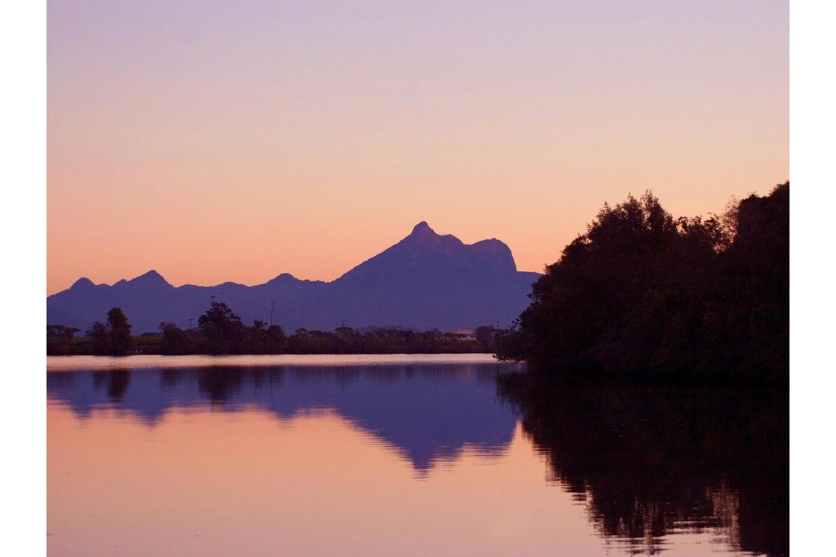 Amazing sunsets on Tweed Eco Cruises Sunset Cruise