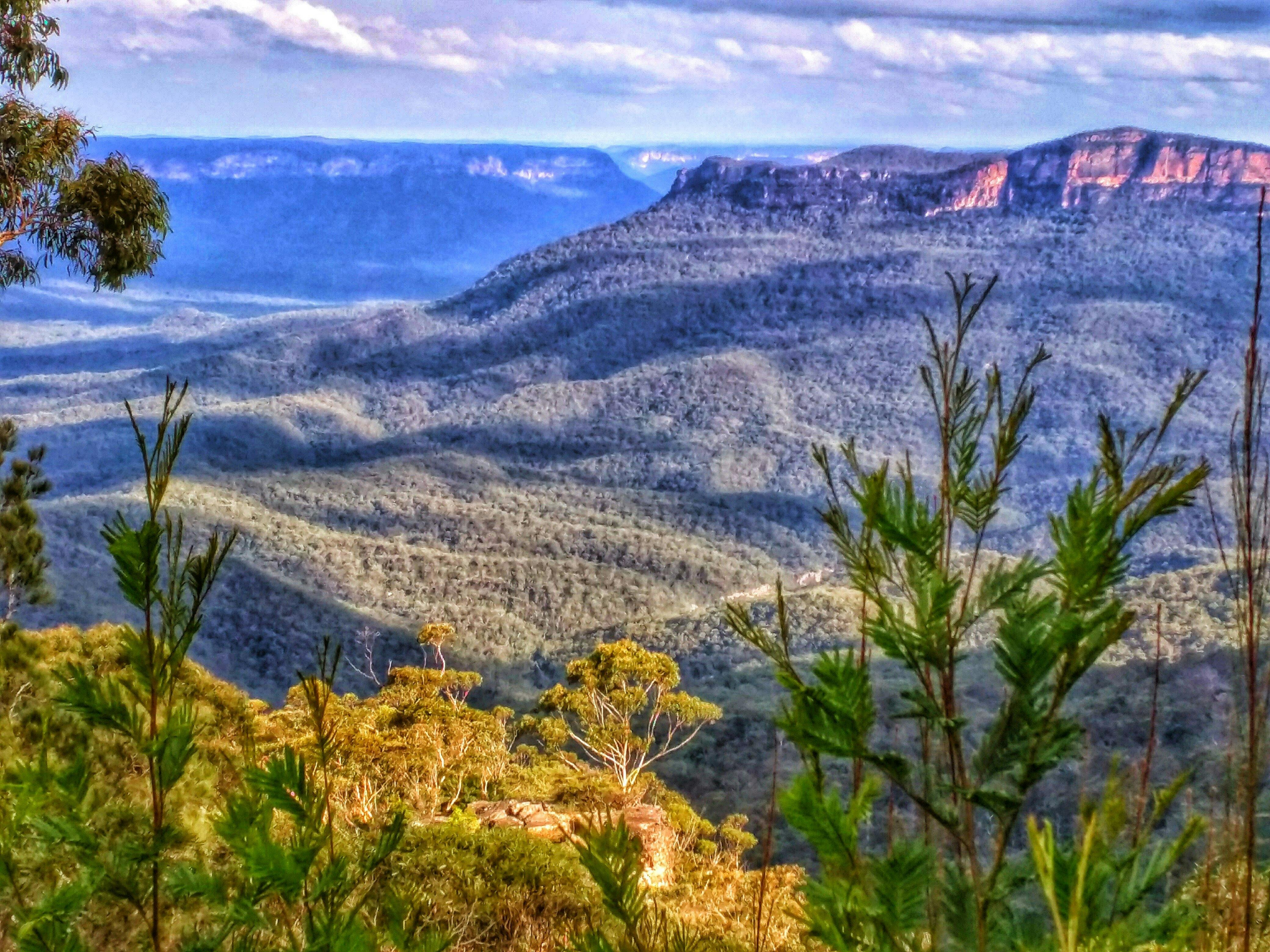 See this for yourselves. The Blue Mountains Jamison Valley