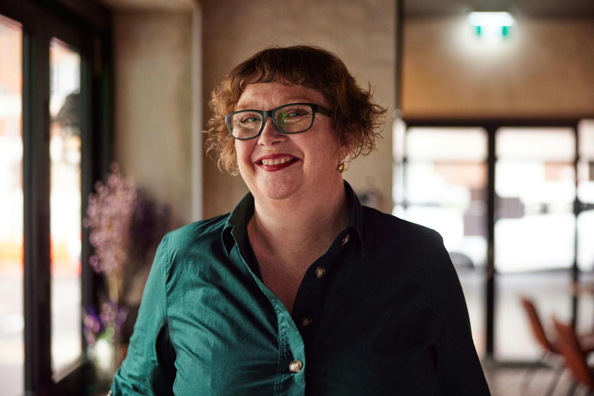 Your local Guide for teh night Maree Sheehan