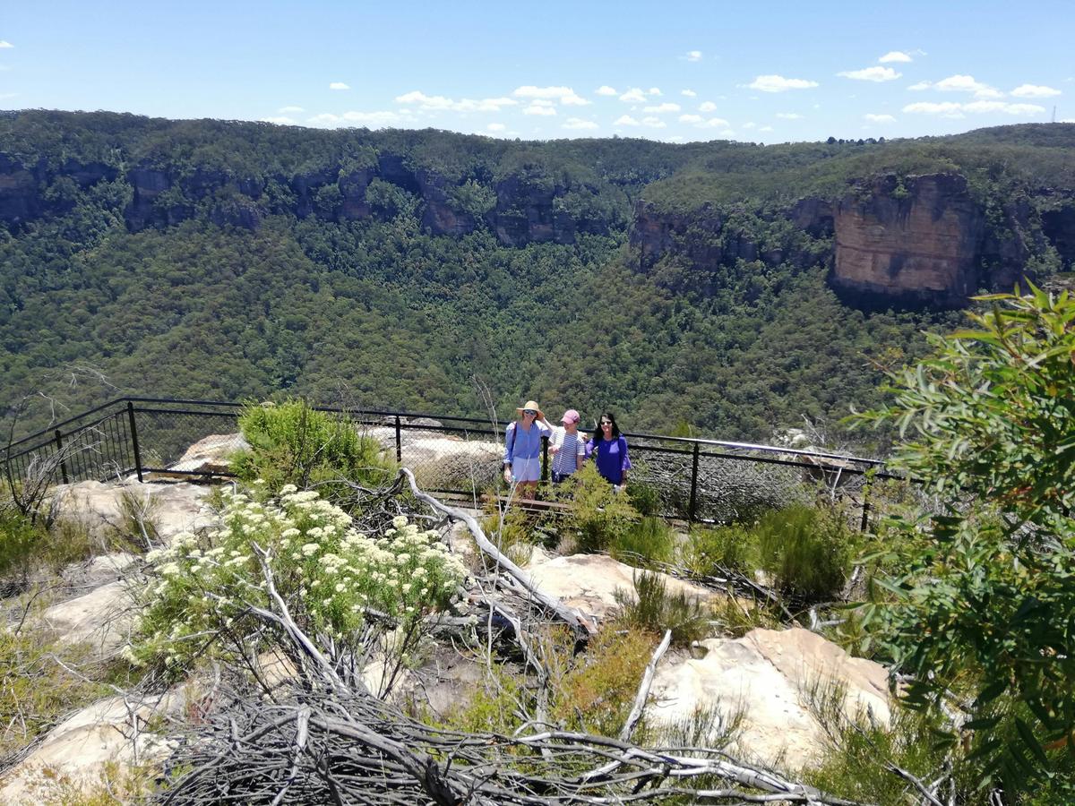 Blue Mountains Pulpit rock
