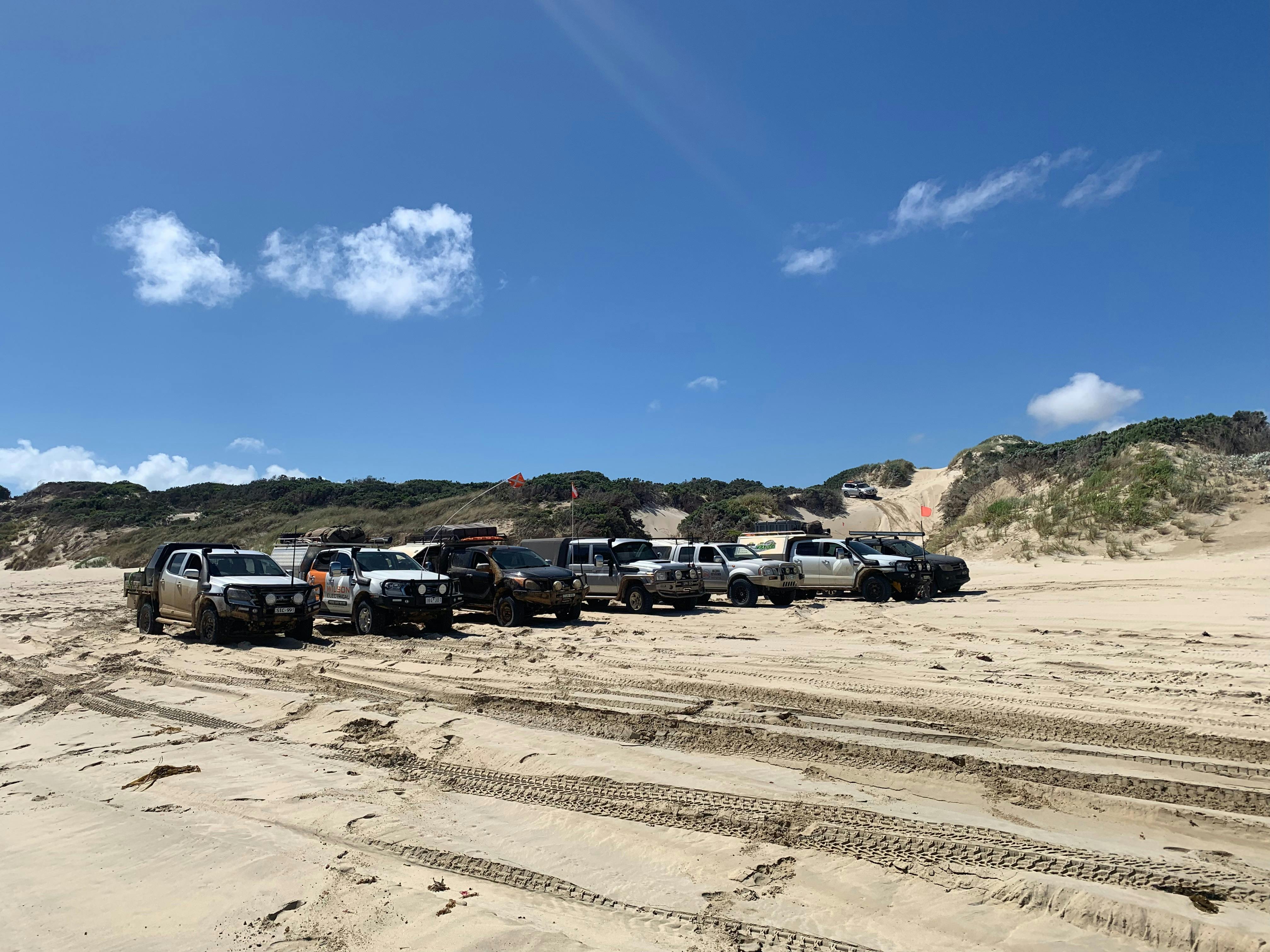 Sand dunes and beaches, Desert to Dunes tour