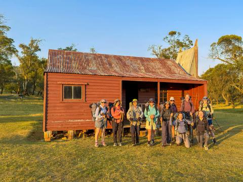 Paint & Hike: Blue Waterholes