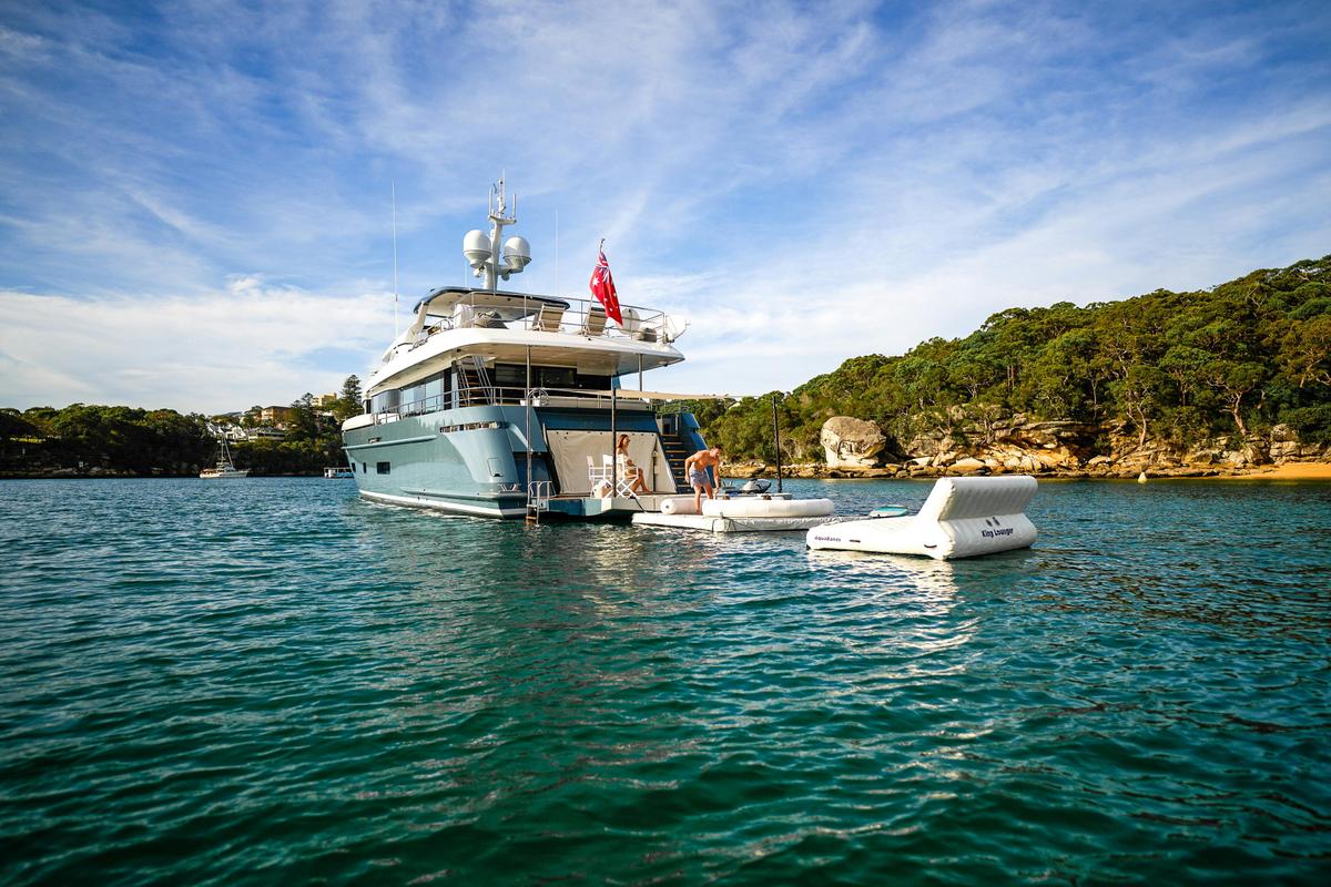 Sydney Luxury Yacht Charter - YOTSPACE