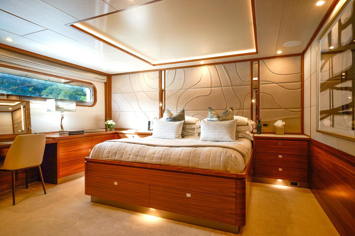 Master Cabin - Sydney Luxury Yacht Charter - YOTSPACE