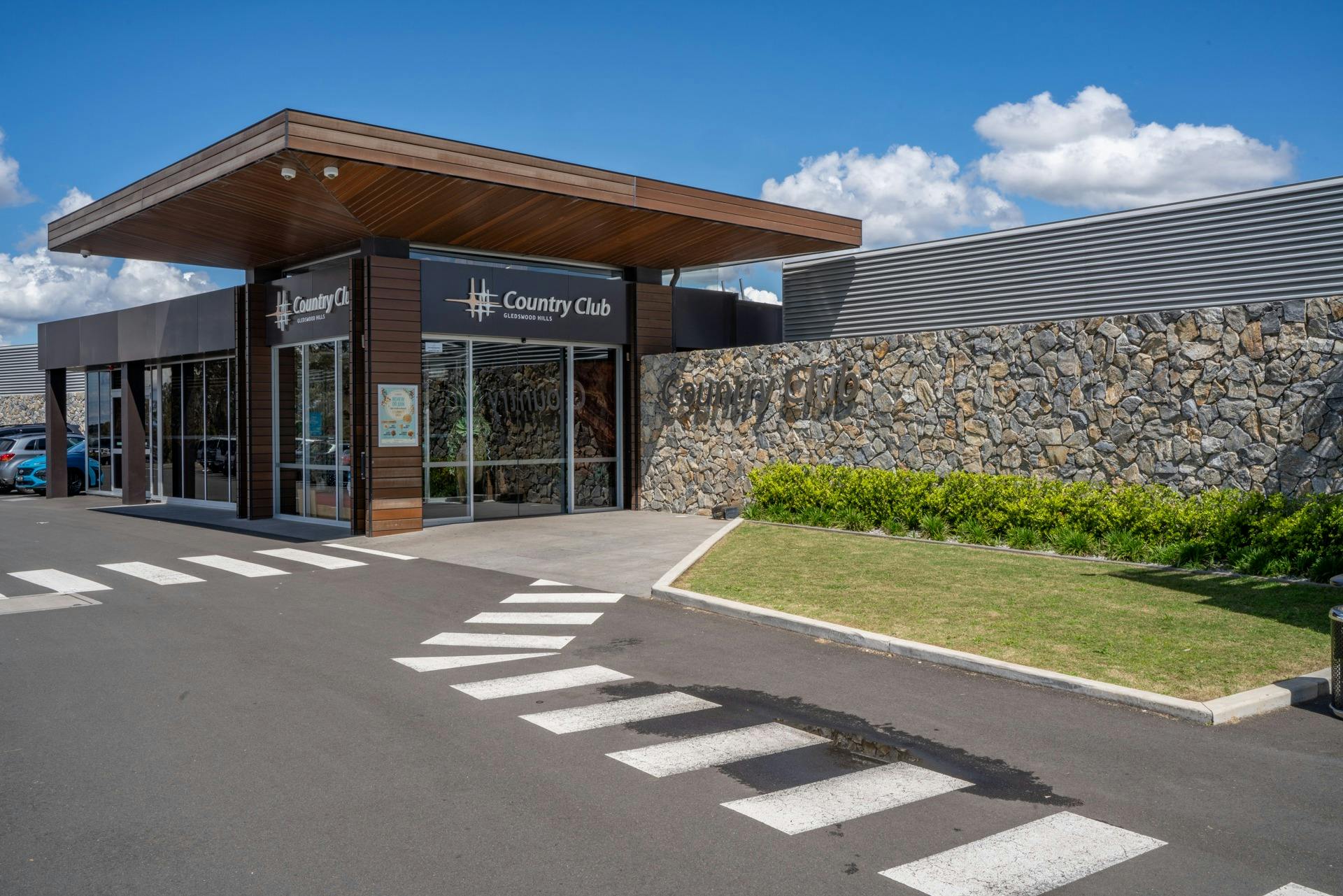 Country Club Gregory Hills