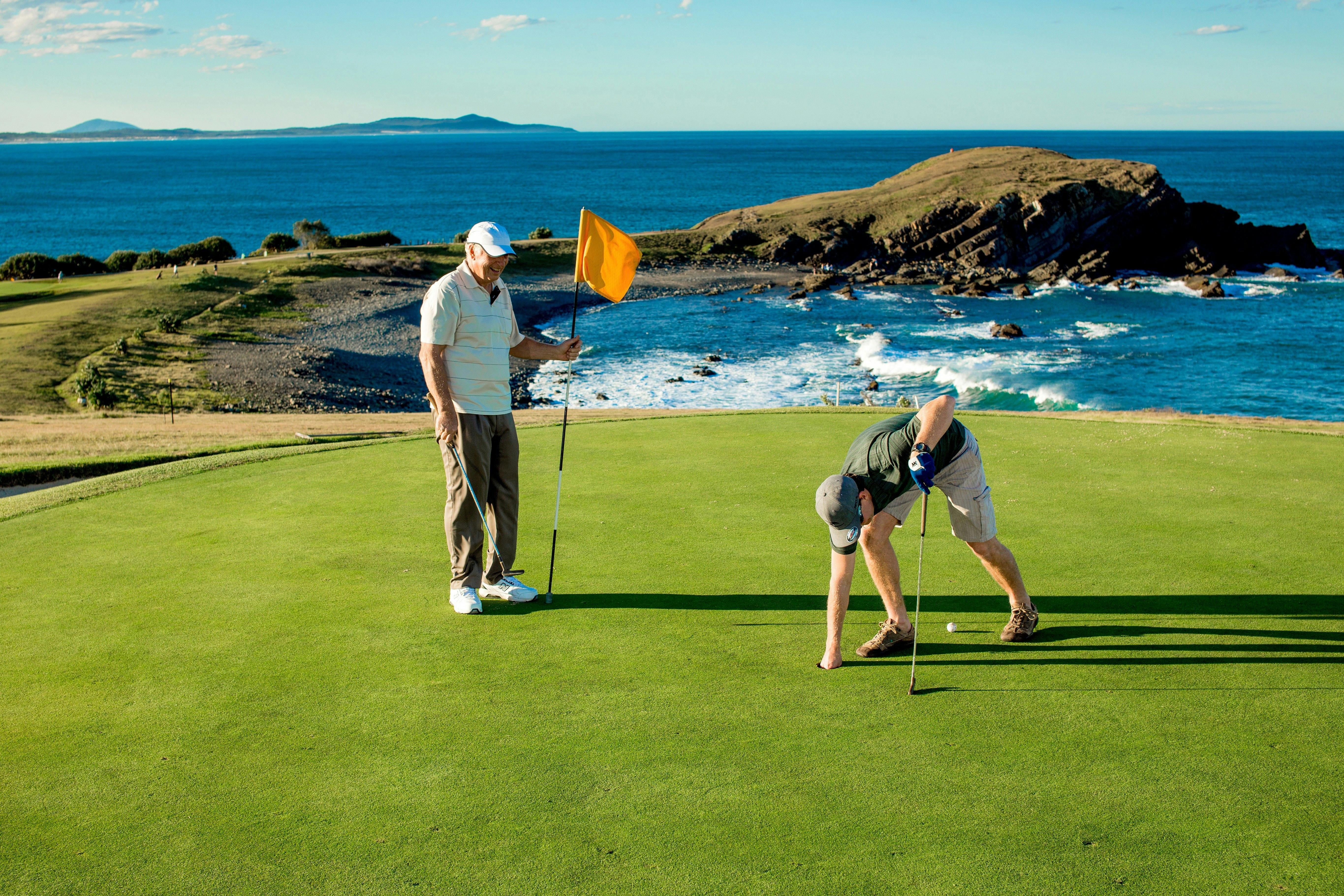 Golf at Crescent Head