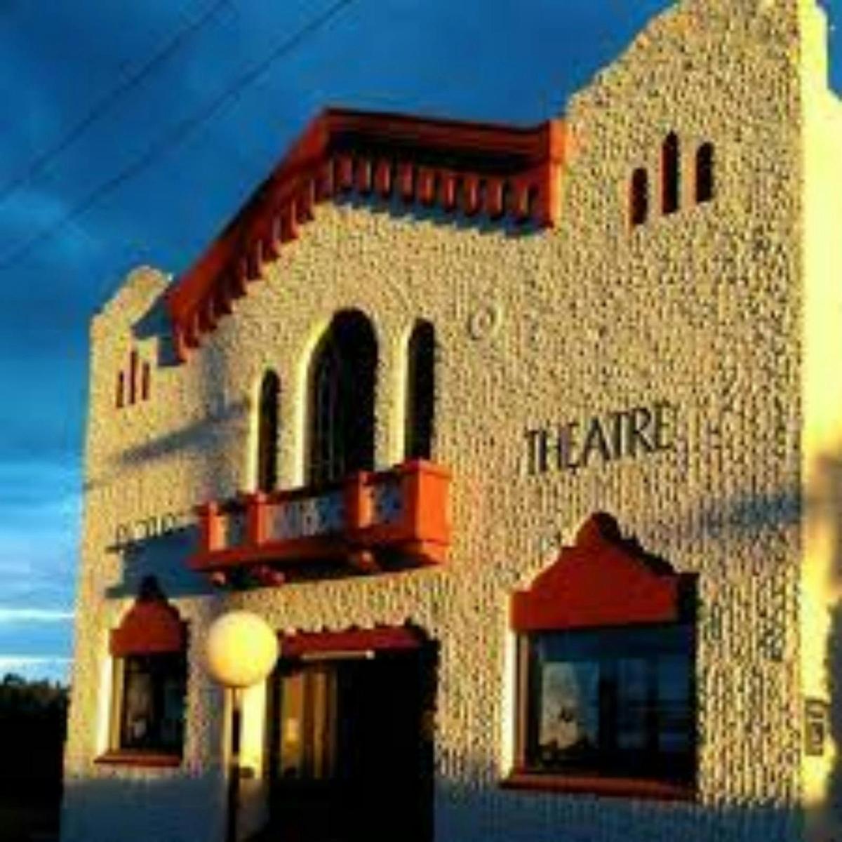 James Theatre