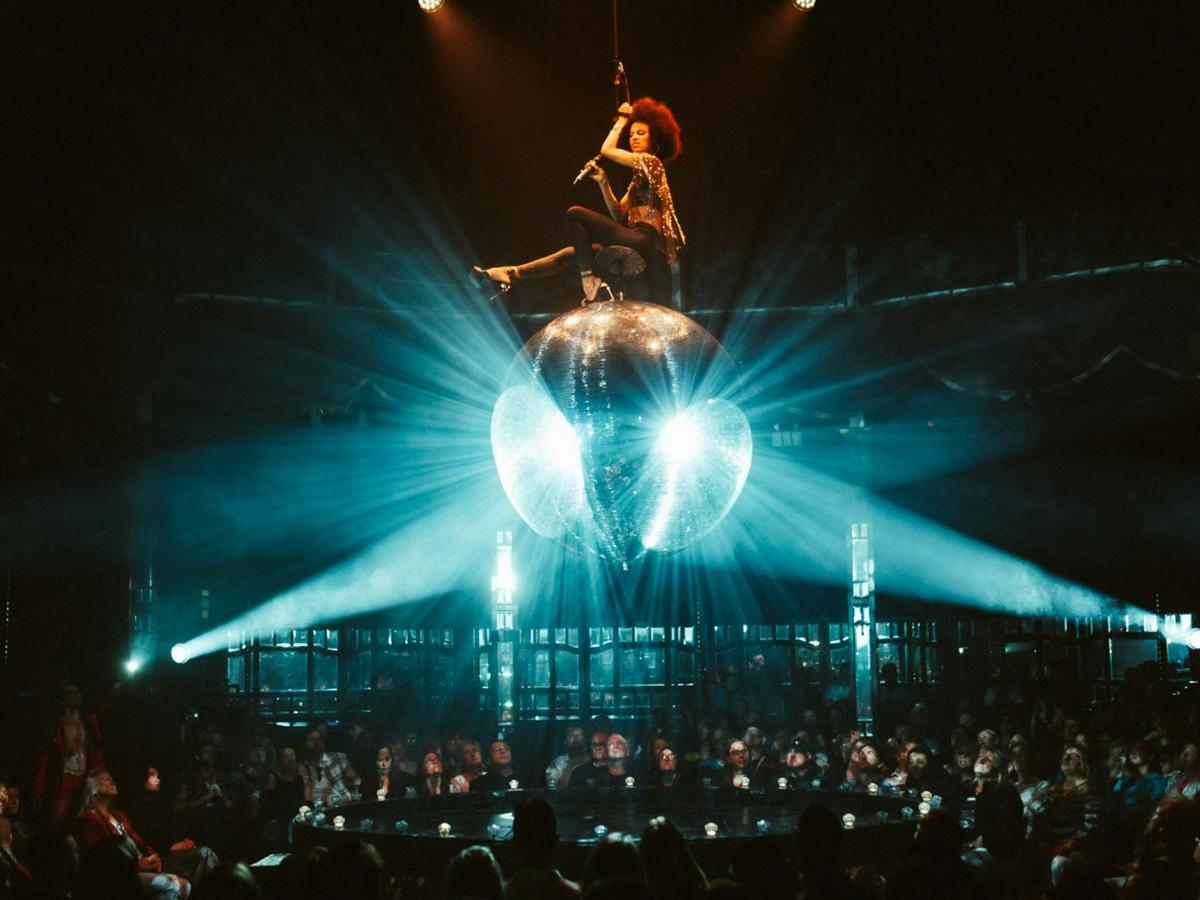 La Ronde - Sydney