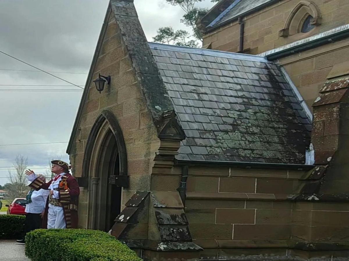 Town Cryer