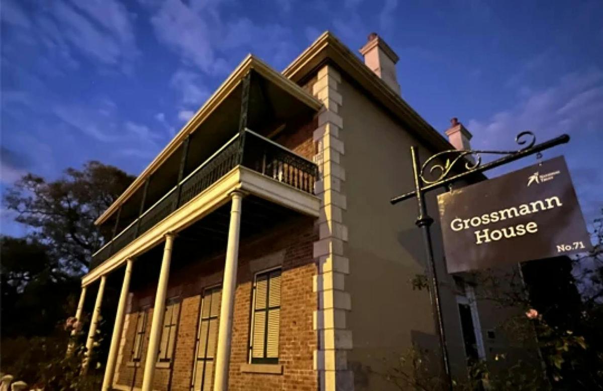 Grossmann House