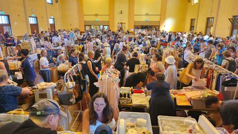 Sydney Destash Market