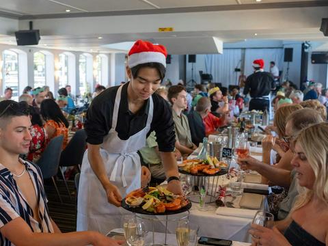 Christmas Lunch Cruises In Sydney