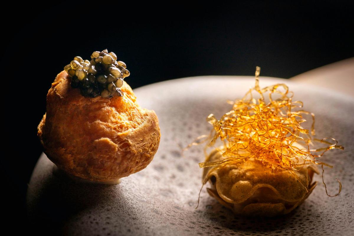40Res, Caviar Choux Bun and White Kombu Scallop