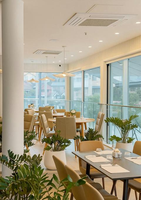 Esteria Restaurant