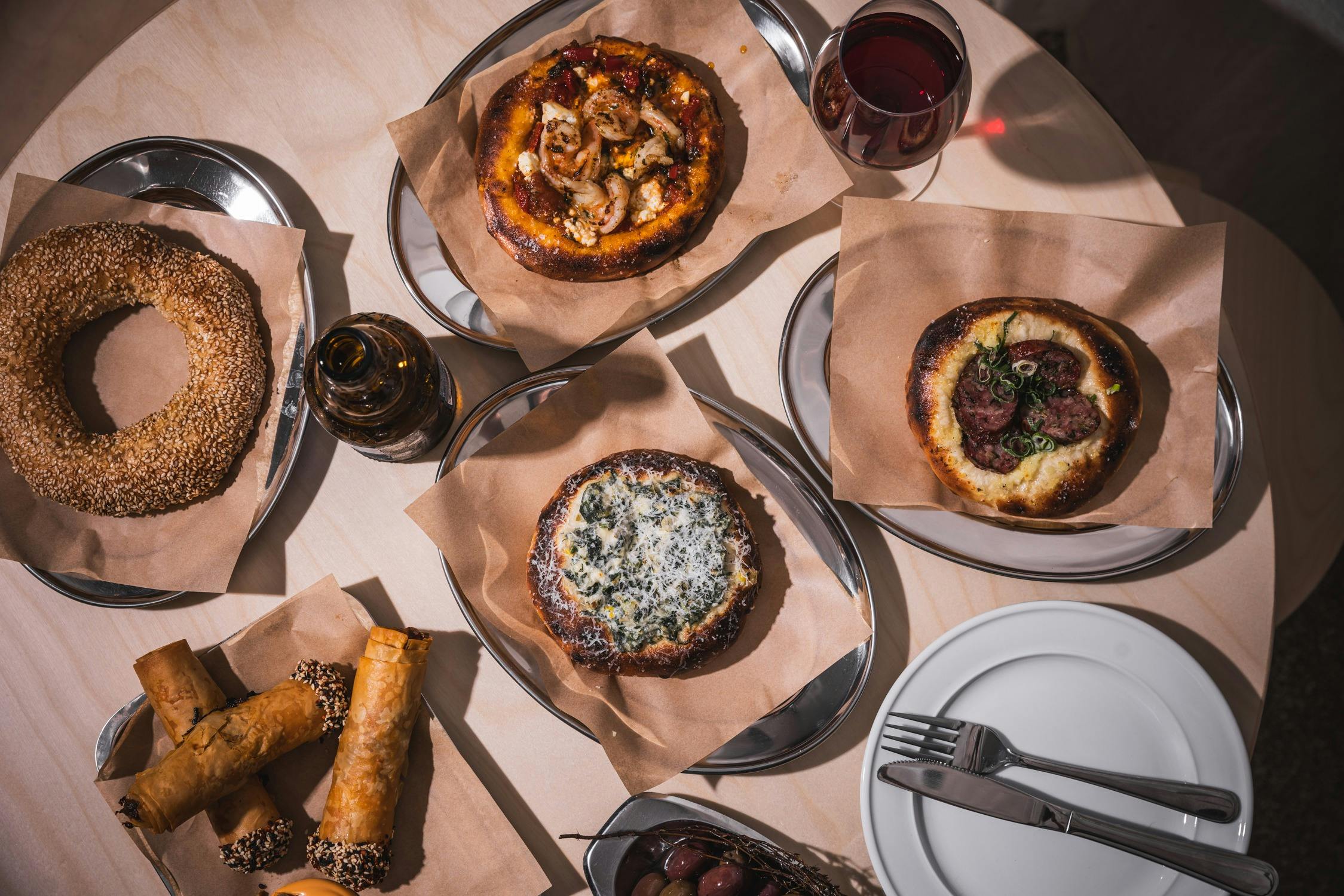 Homer Rogue Taverna, Flatbreads