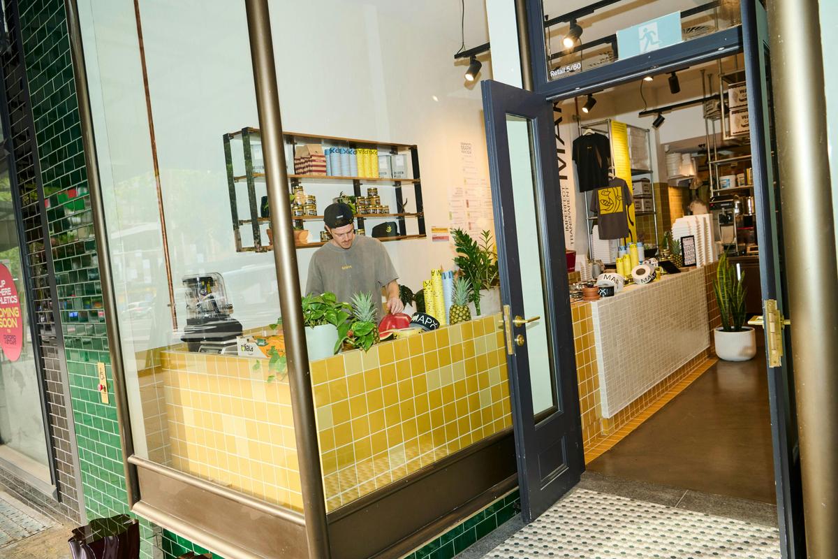 Mapo Darlinghurst - Front window at Mapo Darlinghurst