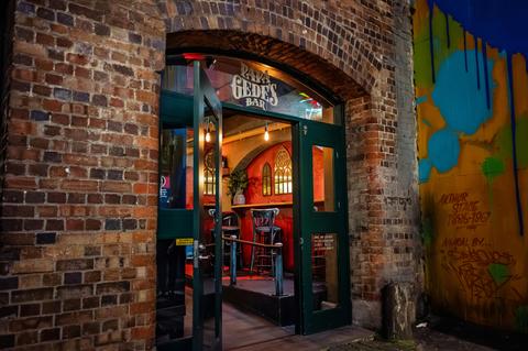 Papa Gede's Bar