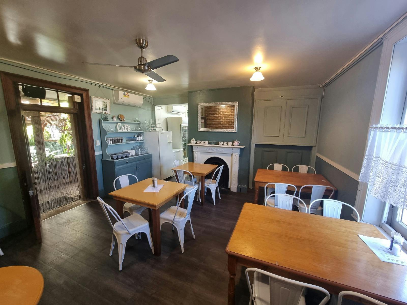 The Servants Quarters - Tea Rooms