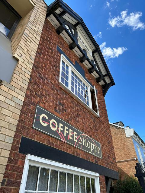 Fireside Inn - Coffee Shoppee