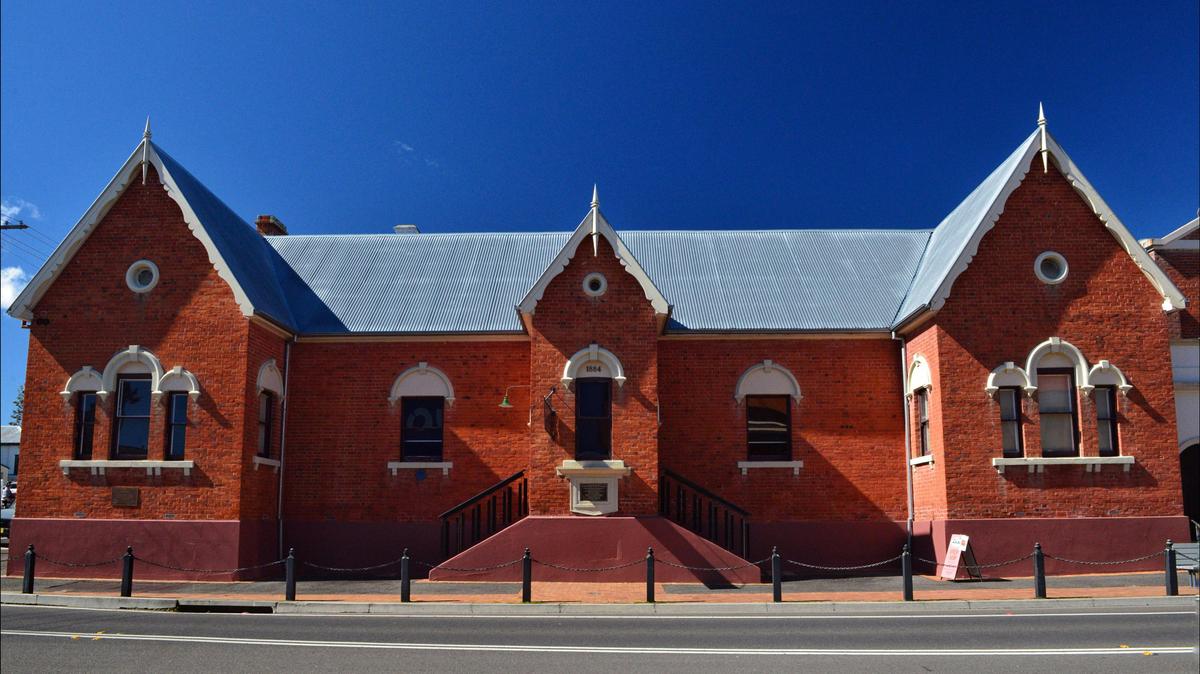 Sir Henry Parkes School of Arts - part of the Soundtrails Walk