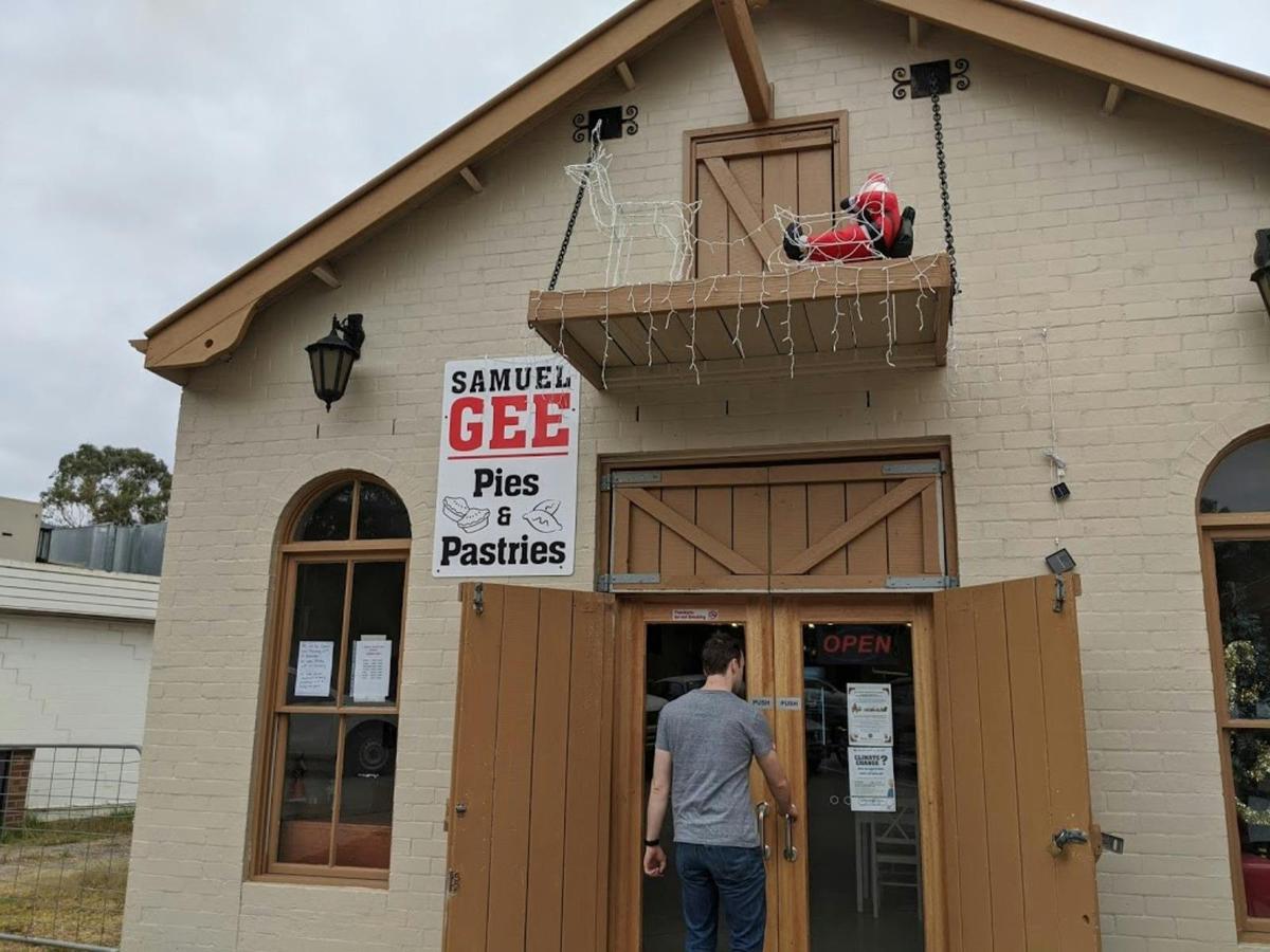 Samuel Gees Pies and Pastries