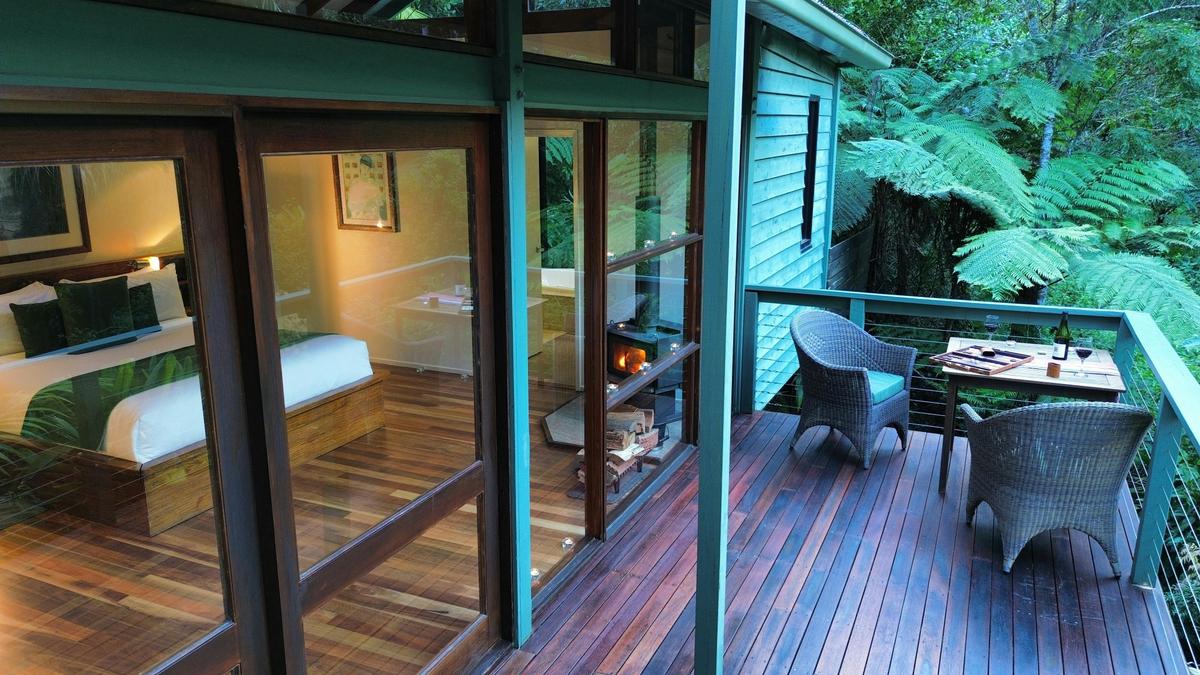 Creekside Spa Cabins at Crystal Creek Rainforest Retreat