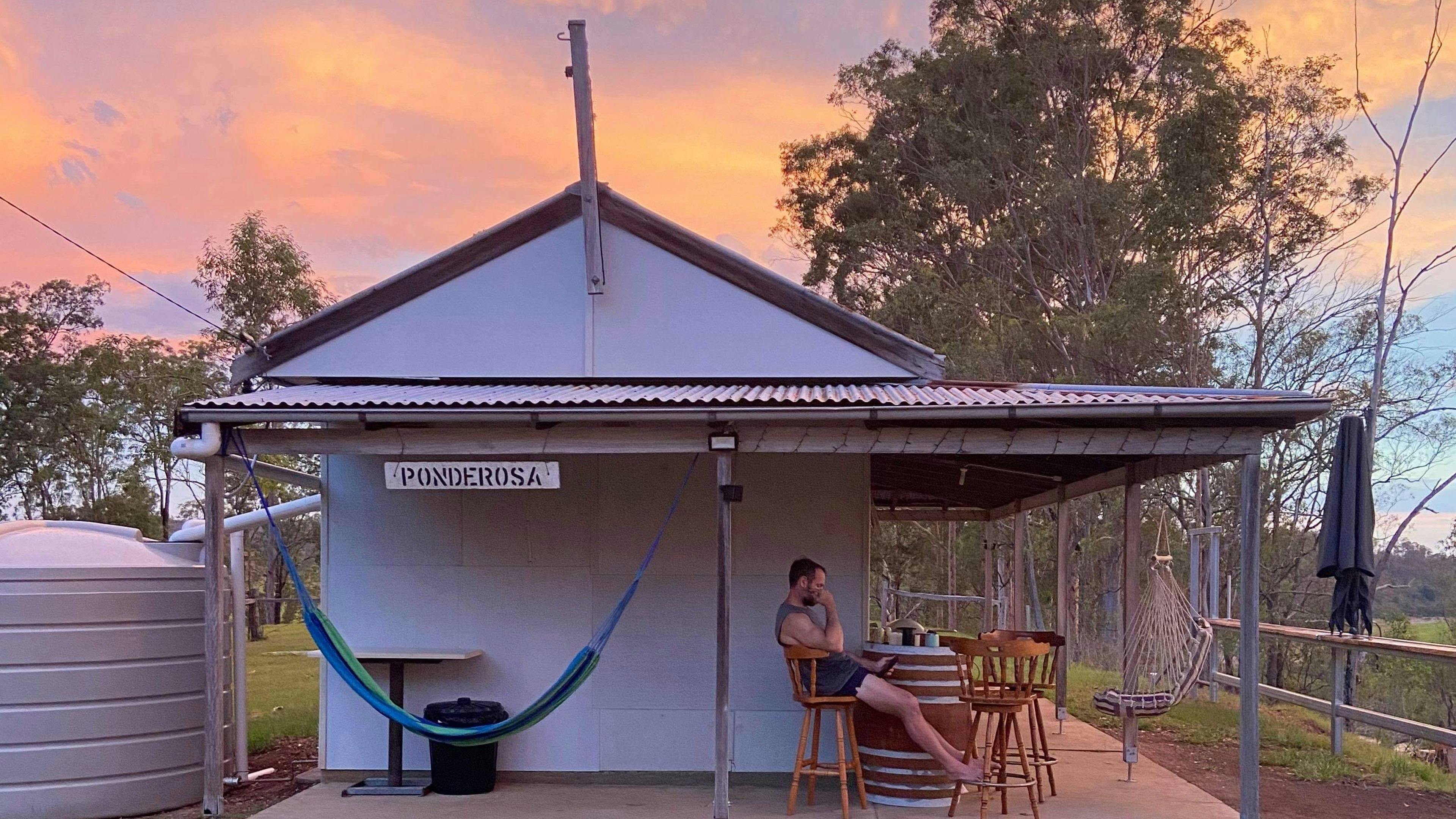 ‘The Hut’ on the Clarence (4WD)