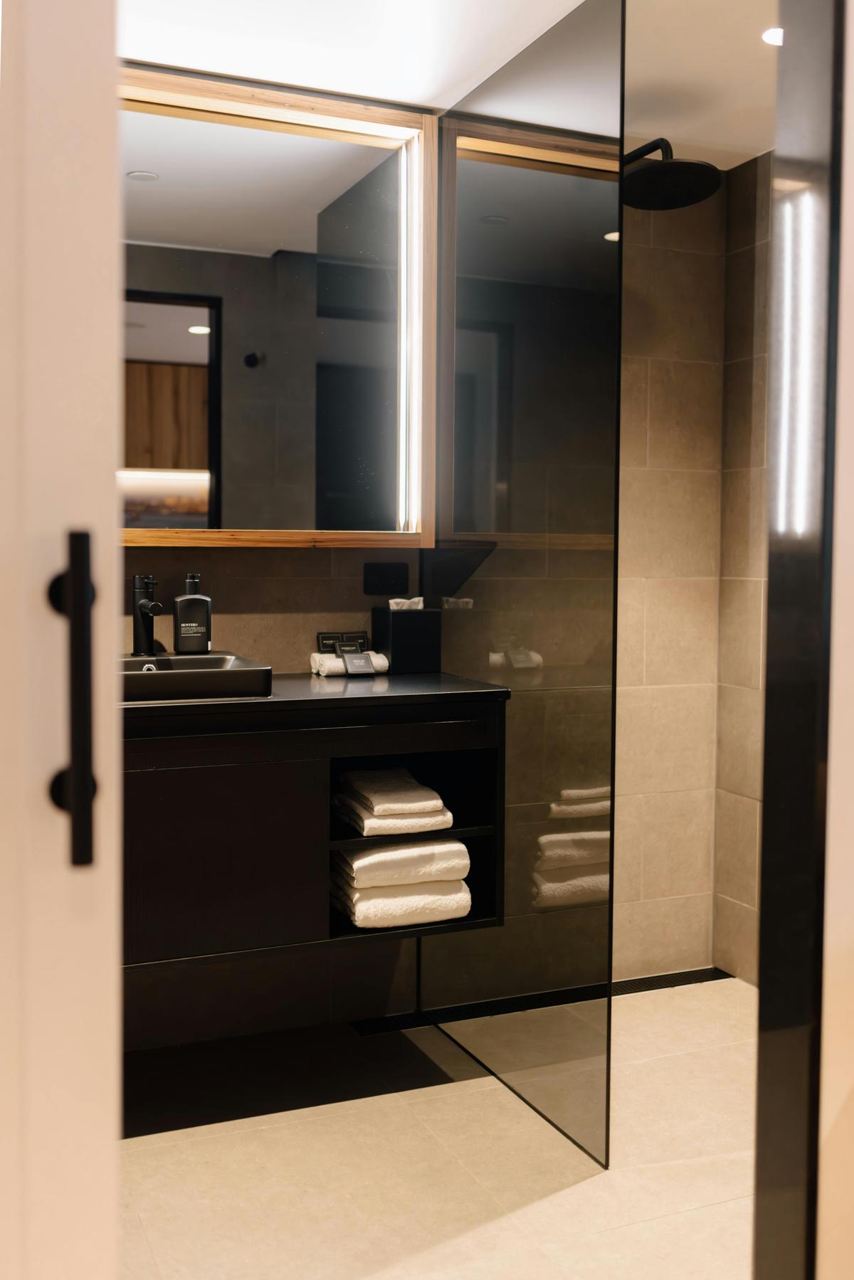 Two Bedroom Studio Interconnect Bathroom