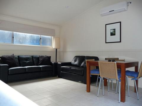 Malibu beach Hut - Living area