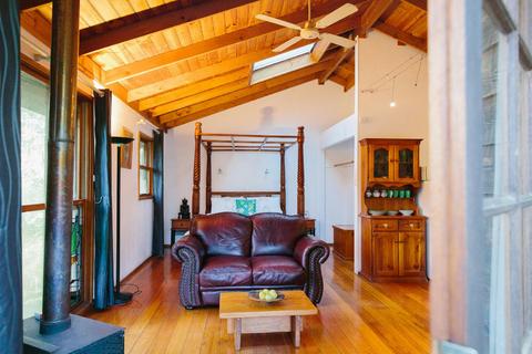 Lilypond Cabin - Bluegums Barrington Tops