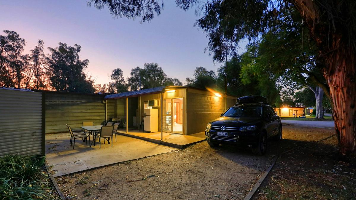 Cabin 15 External view