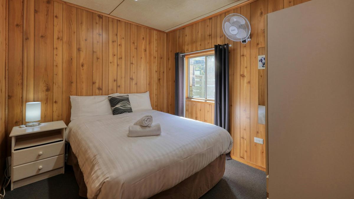 Cabin 15 Bedroom 2