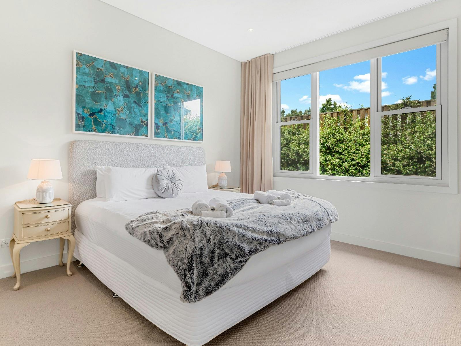 Belleview Hunter bedroom