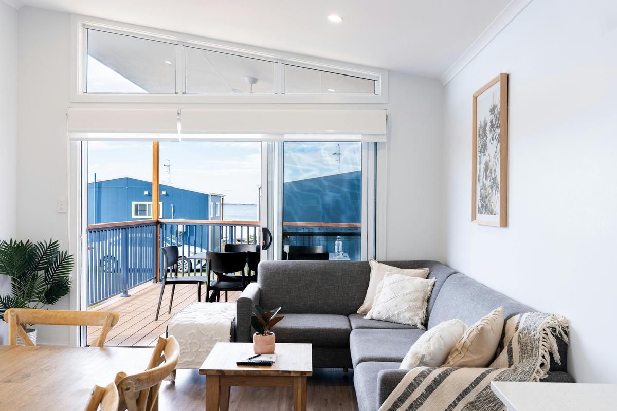 Premium Villa (3BR) | Tasman Holiday Parks - Racecourse Beach