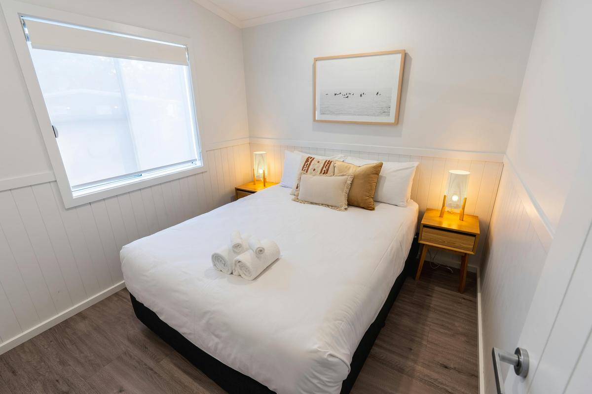 Premium Beachfront Villa (3BR) | Tasman Holiday Parks - Racecourse Beach