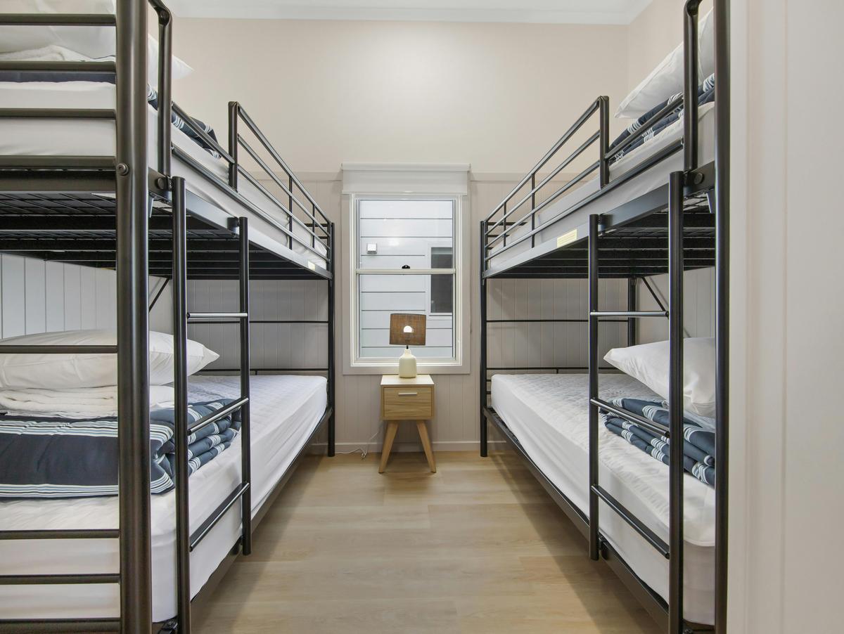 Premium Poolside Villa (2BR) | Tasman Holiday Parks - Racecourse Beach