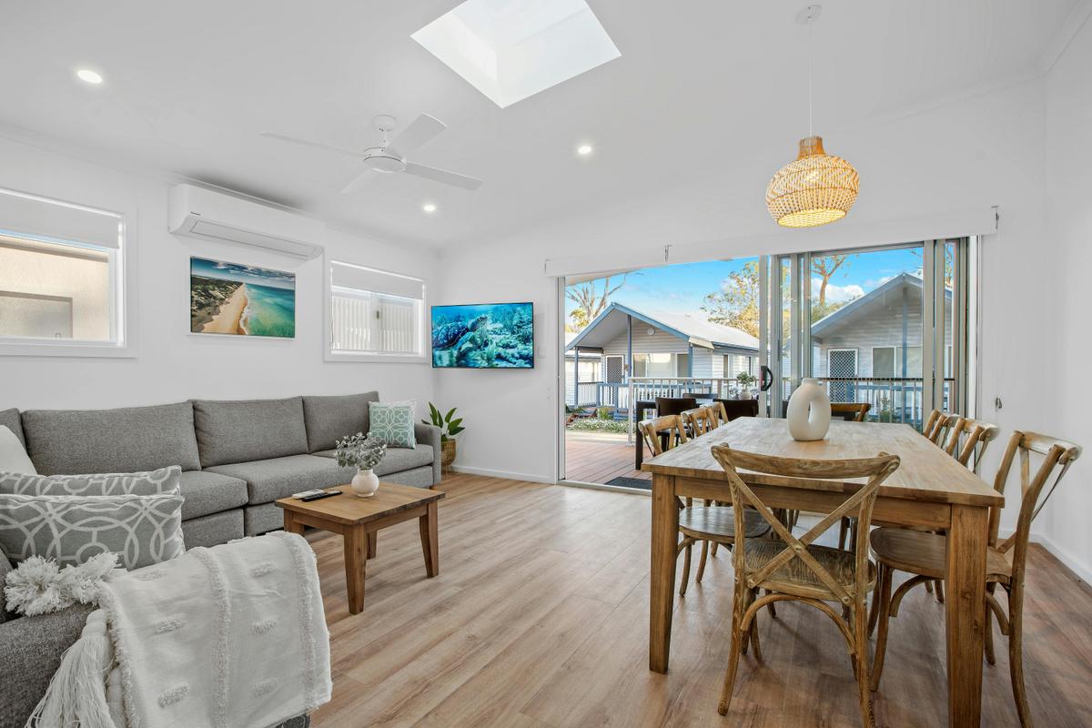 Deluxe Family Villa (3BR) | Tasman Holiday Parks - Racecourse Beach