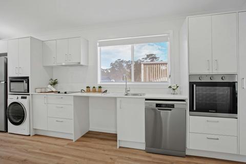 Deluxe Family Villa (2BR) | Tasman Holiday Parks - Racecourse Beach