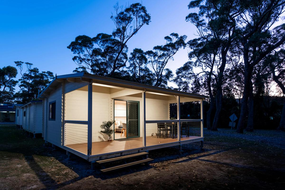 Bunkhouse Cabin | Tasman Holiday Parks - Racecourse Beach