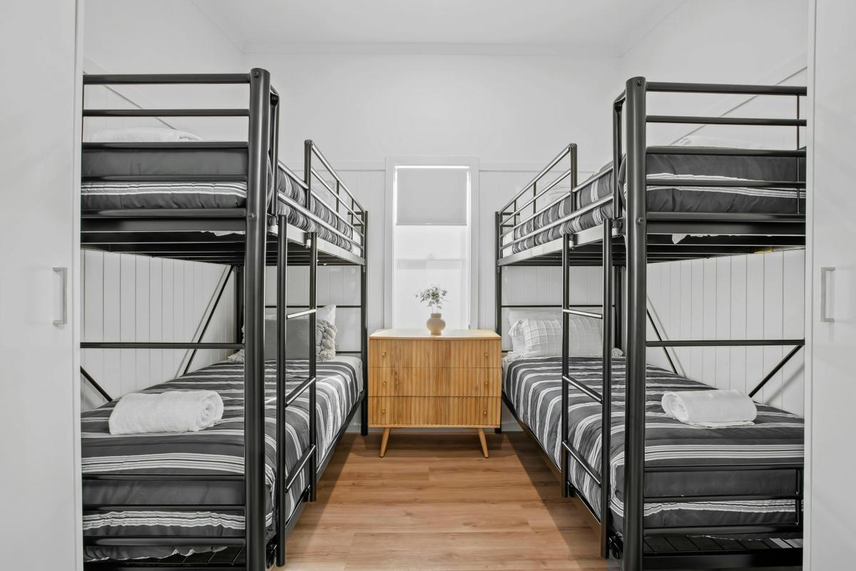 Deluxe Family Villa (2BR) | Tasman Holiday Parks - Racecourse Beach