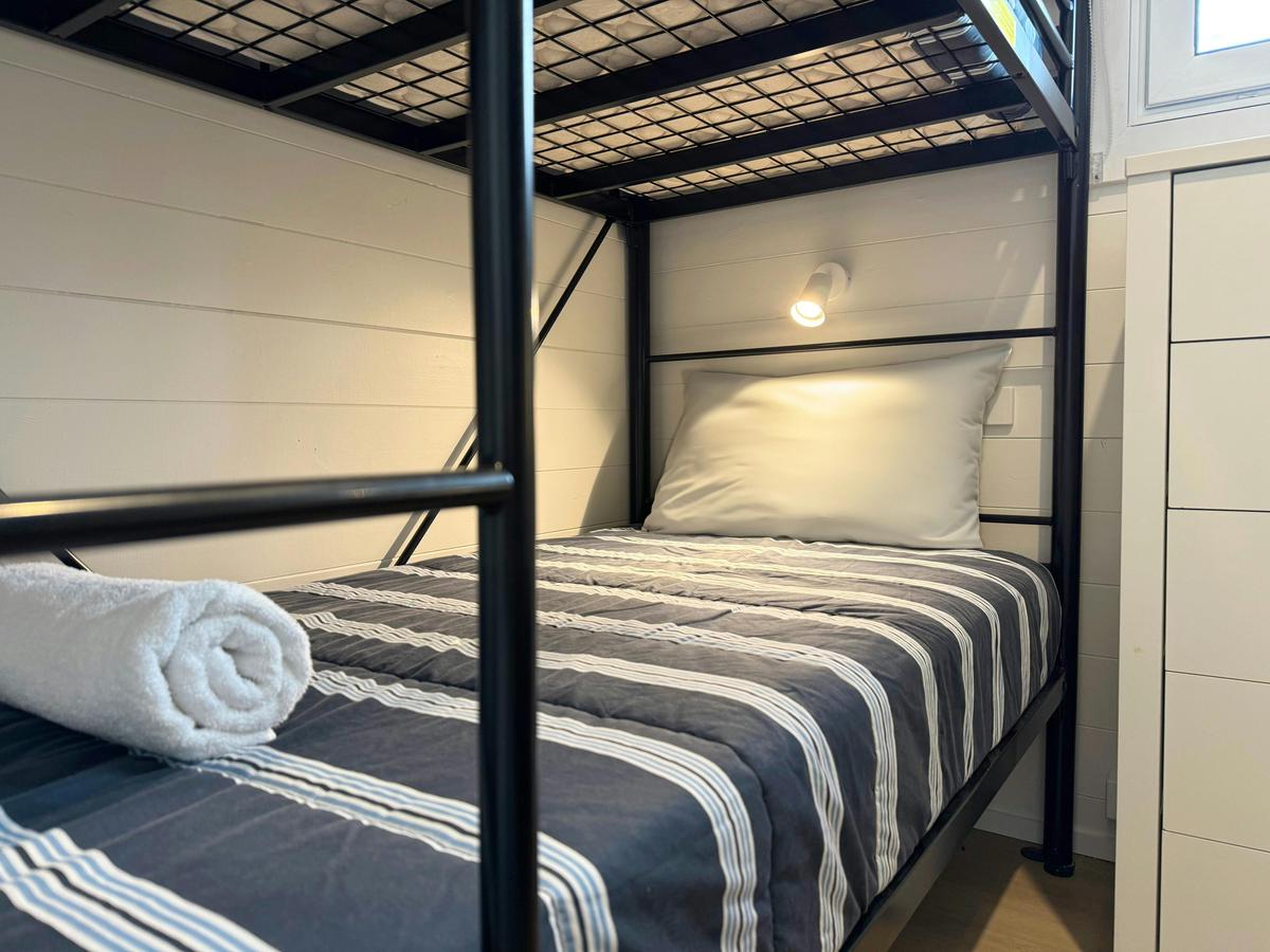 Deluxe Poolside Villa (2BR) | Tasman Holiday Parks - Racecourse Beach