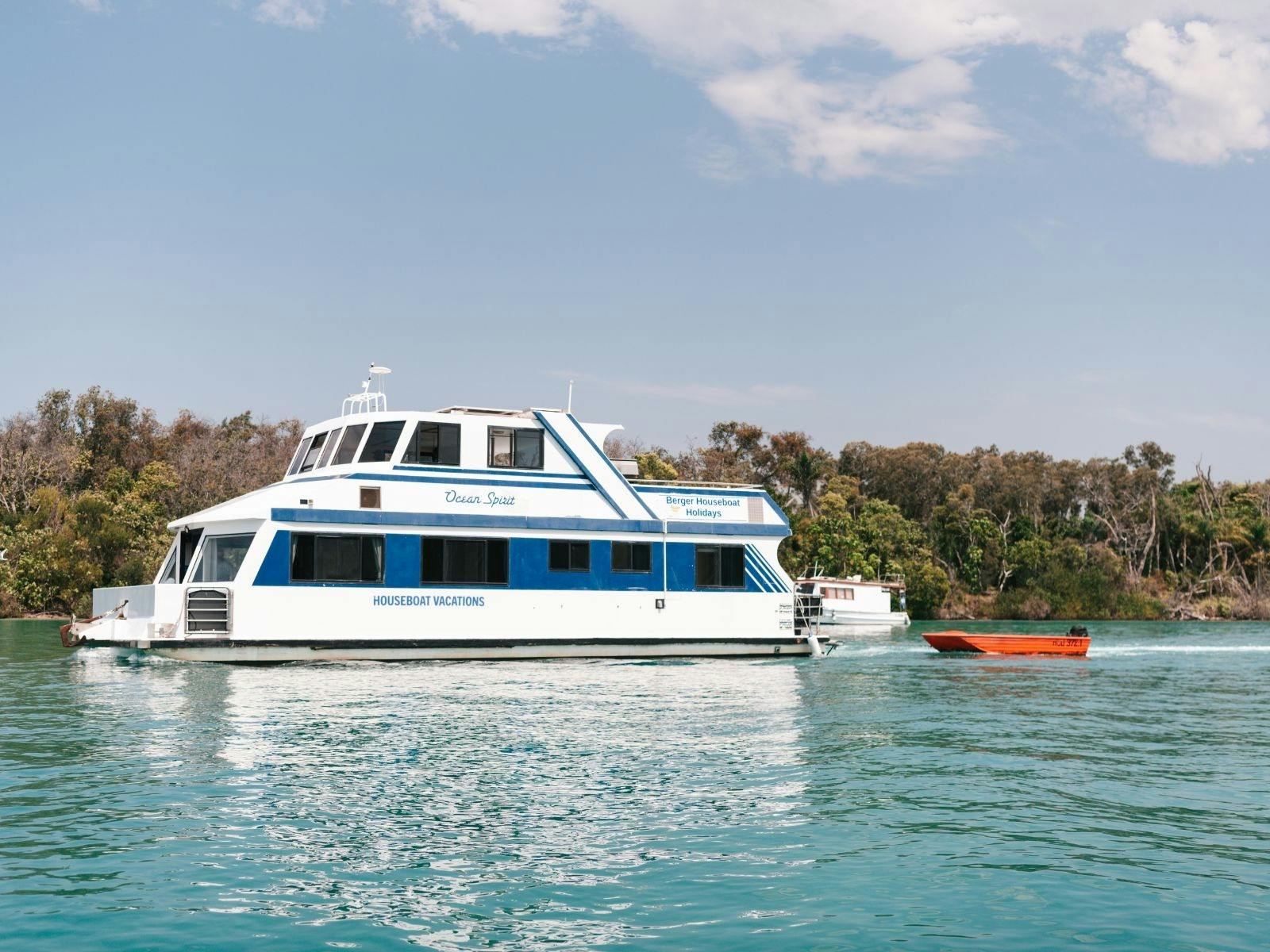 Berger Houseboat Holidays