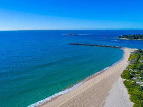 Blacksmiths Beachside Holiday Park