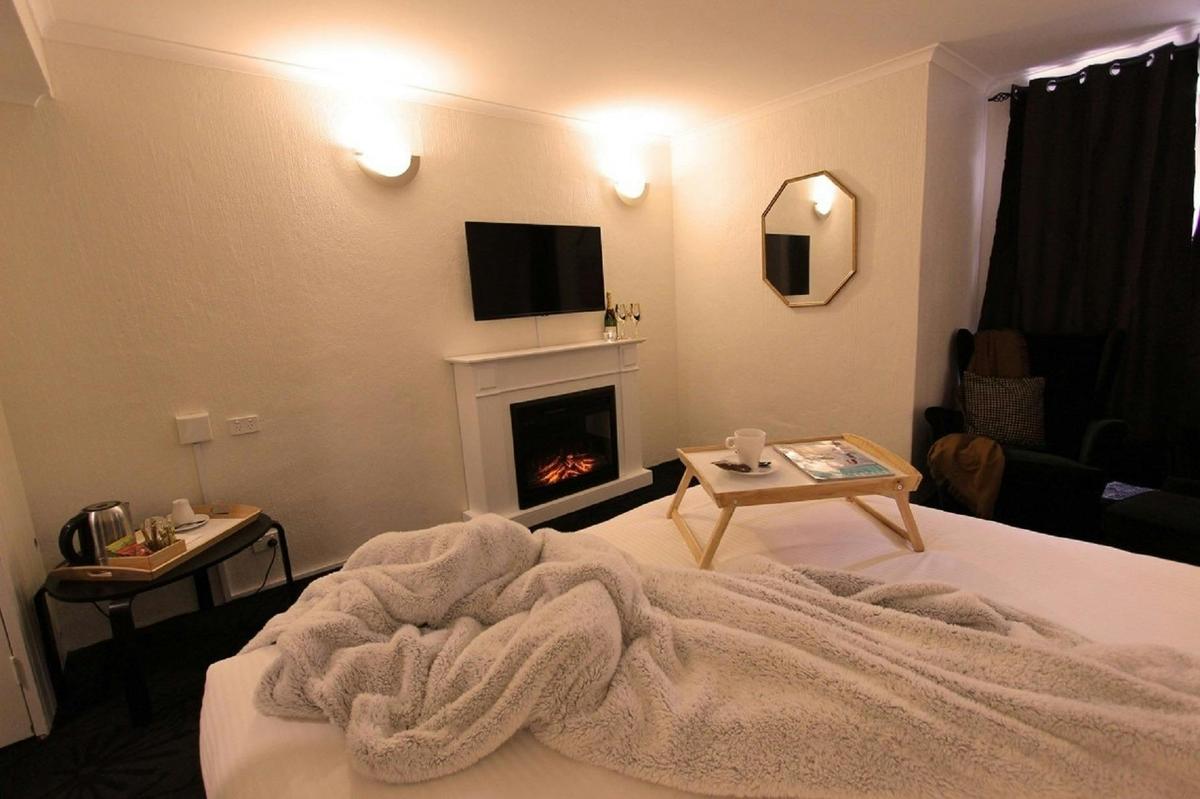 Deluxe Mountain View Suites